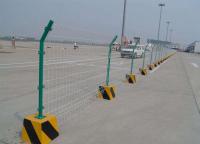 隔離柵網(wǎng)孔一般多大？